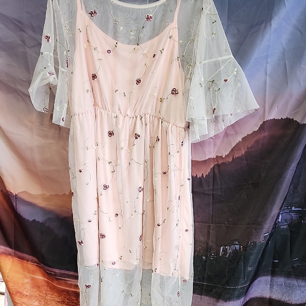 *Chic Pink Floral Midi Dress